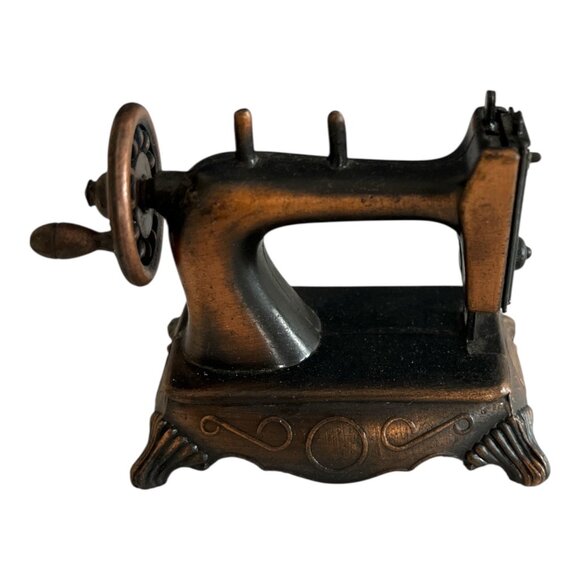 Vintage Miniature Sewing Machine Pencil Sharpener – Bronze Finish, Collectible N - Picture 1 of 5